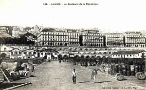 Alger - Boulevard de la Republique vue des Quais